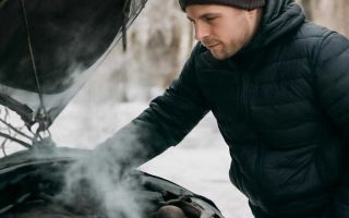 Почему двигатель стучит на холодном запуске зимой