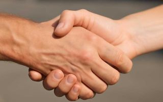 Почему педаль сцепления стала мягкой и передачи включаются с трудом