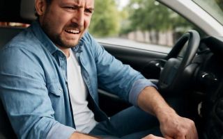 Почему автомат пинается при переключении на вторую передачу