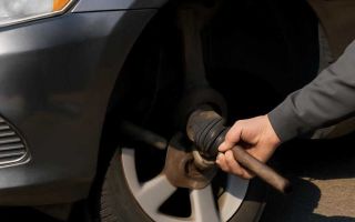 Причины хруста в переднем приводе при повороте руля