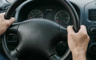 Причины люфта рулевого колеса при движении на малой скорости