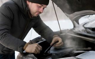 Почему двигатель тяжело запускается после ночной стоянки в мороз