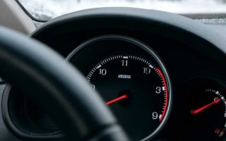 Почему зимой на холостом ходу плавают обороты двигателя