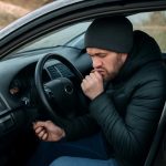 Почему автомобиль плохо заводится после долгой ночной стоянки