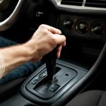 Почему автоматическая коробка дергается при переключении передач