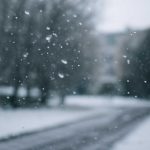 Как вести машину по снегу без лишних ошибок