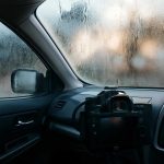 Почему боковые стекла запотевают при исправной печке автомобиля