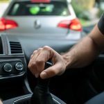 Причины глухого удара при включении задней передачи