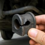 Как распознать износ втулок стабилизатора по характеру шума