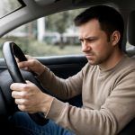 Почему руль туго крутится после замены жидкости гур