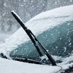 Выбор щетки стеклоочистителя для движения в сильный снегопад