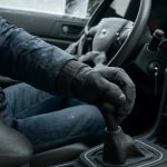Причины тугого переключения передач в механической коробке зимой