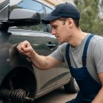Почему появляется стук в приводах при повороте автомобиля